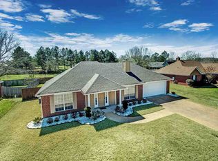 2015 Branch Creek Dr, Jackson, MS 39272