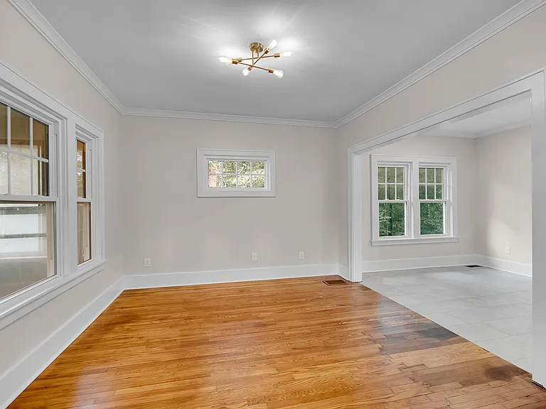 850 Campbell Blvd — Photo 4