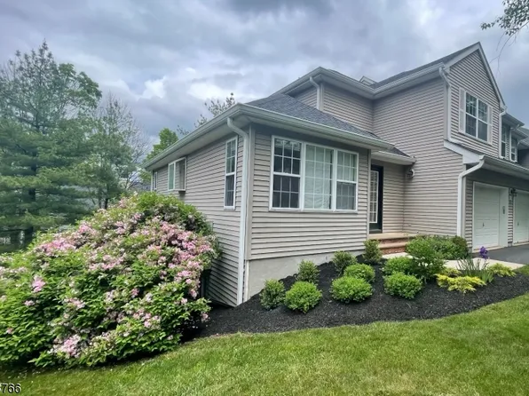 1 Spring Brook Dr #1, Clinton Twp., NJ 08801