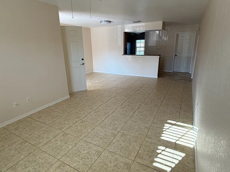 26201 Explorer Rd #5 — Photo 9