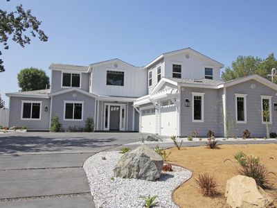 22938 Hatteras St, Woodland Hills, CA, 91367