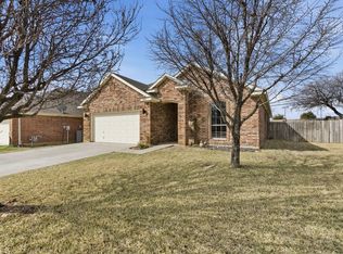 813 Chase Cir, Hurst, TX 76053