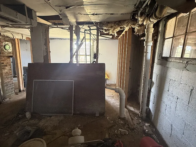 1011 Roundabout Rd — Photo 15