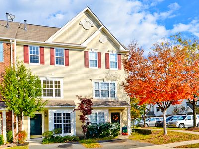 42996 Astell St, Chantilly, VA, 20152