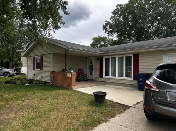 1001 Broadbrook Ln, Michigan City, IN 46360