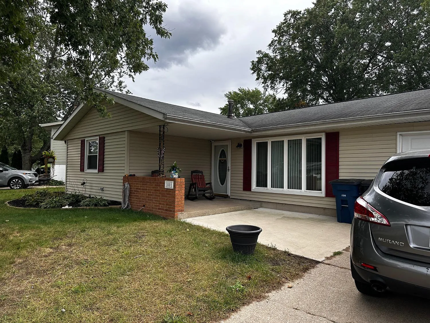 1001 Broadbrook Ln photo 1