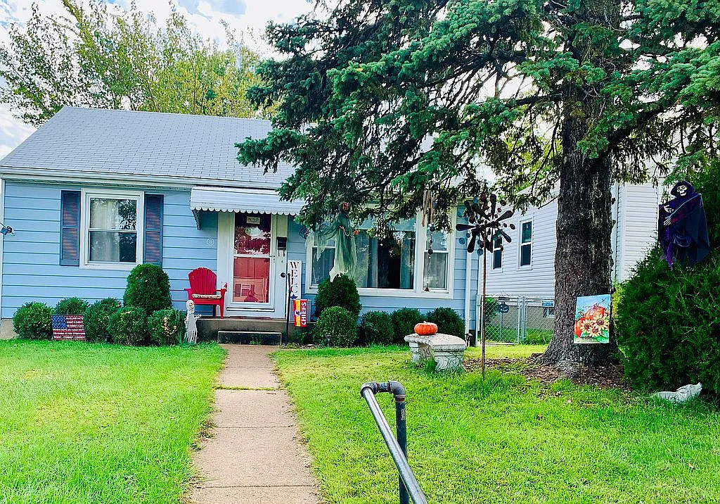 5238 Parker Ave photo 1