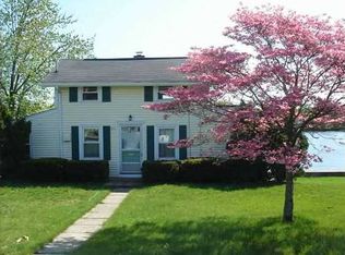 503 County Rd, Barrington, RI 02806