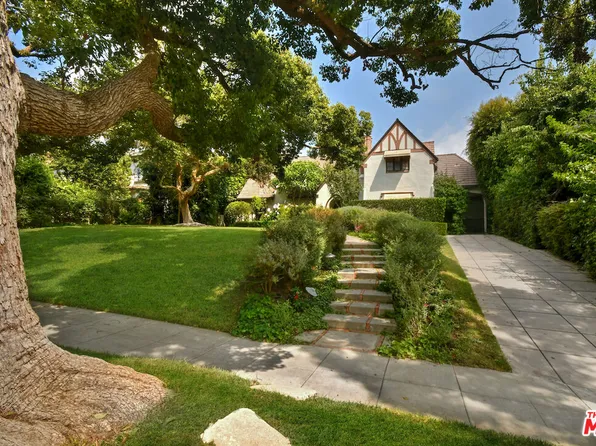 714 N Maple Dr, Beverly Hills, CA 90210