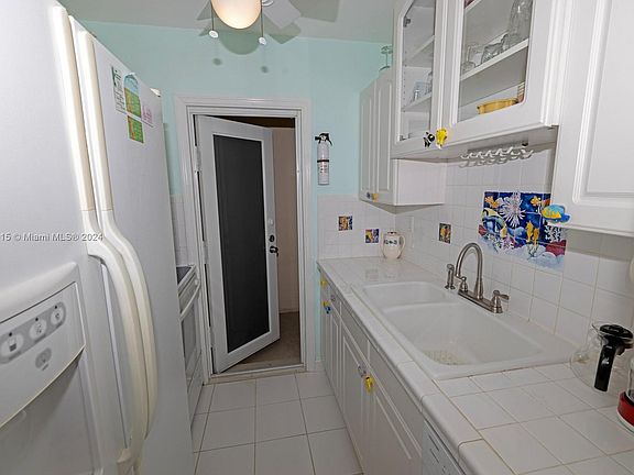 4th image of 255 Sunrise Dr APT 303