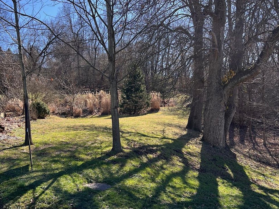1st image of 44 W Crescent Ave