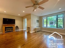 2541 W Logan Blvd