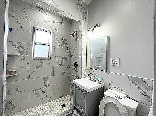 4th image of 27-29 21st St #1