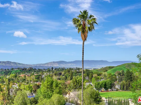 4747 Abargo St, Woodland Hills, CA 91364