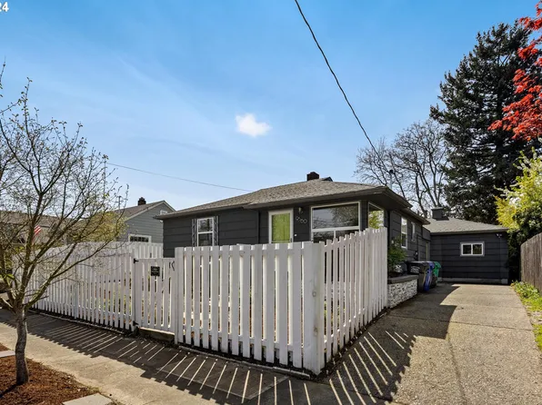 9560 N Ivanhoe St, Portland, OR 97203