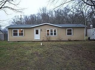 9564 E Wawasee Ln, Syracuse, IN 46567