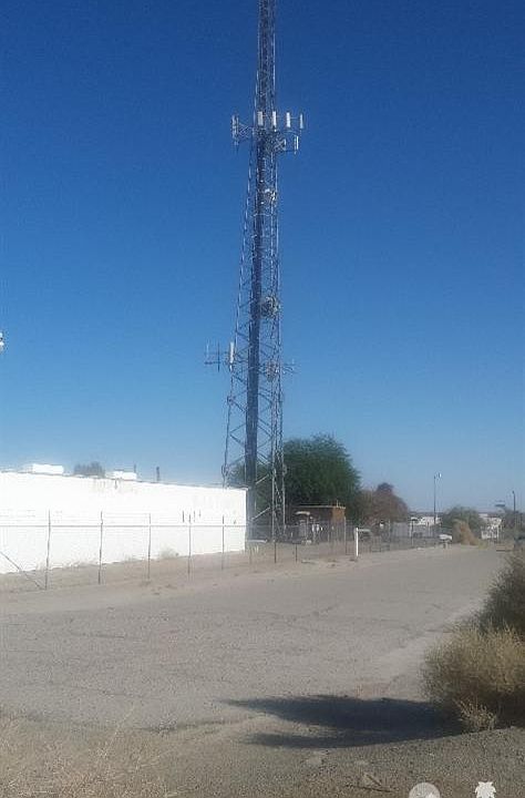 2nd image of 3842 Scott Dr