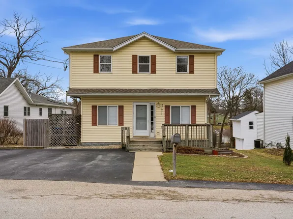 27071 N Ridge St, Wauconda, IL 60084