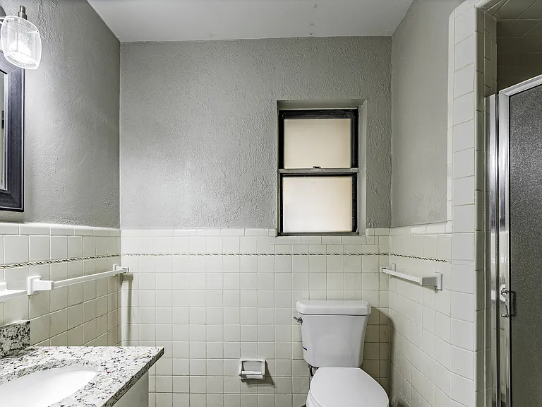 Waits Ave — Photo 3
