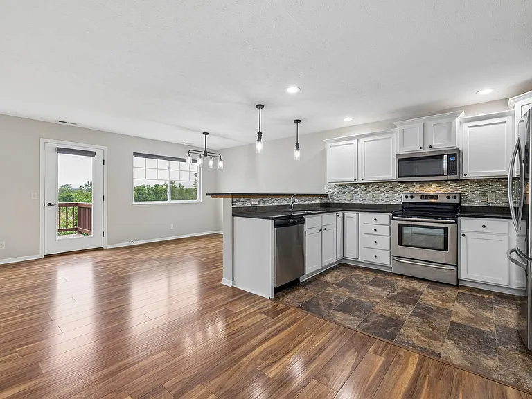 5638 Shailee Ct — Photo 44