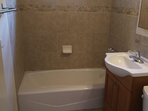 5th image of 1009 Opal St