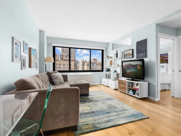 201 W 21st St, New York, NY