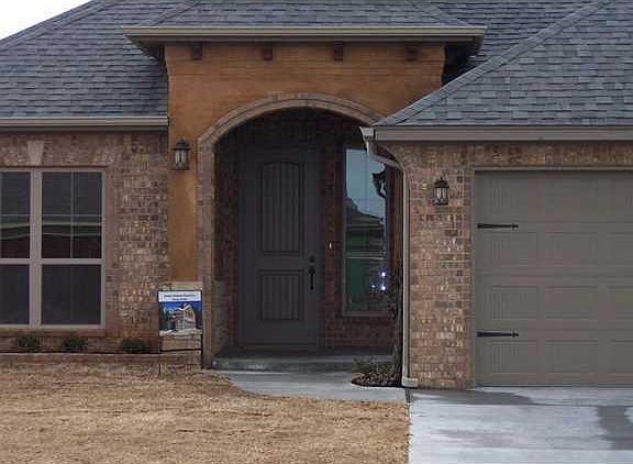 2nd image of 305 SW 170th Trl