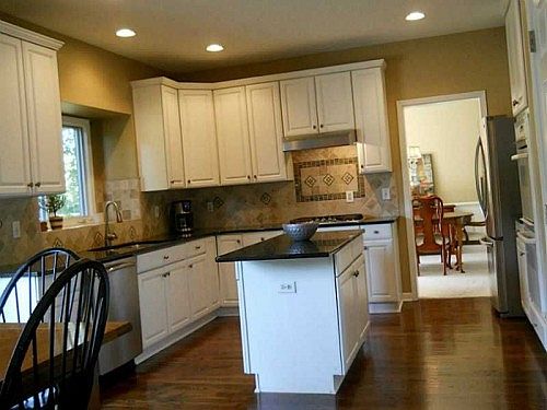 4th image of 10430 Austin Pl