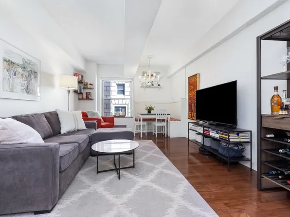 96 Schermerhorn Street 2F image 1 of 6