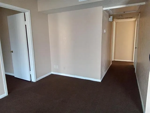 102 1/2 Edwards St — Photo 8