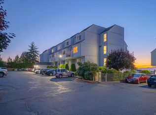 6231 Blueback Rd #106B, Nanaimo, BC V9V1J3