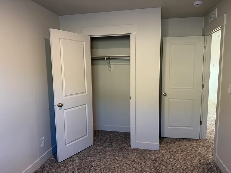 4013 S Woodland Ave — Photo 51