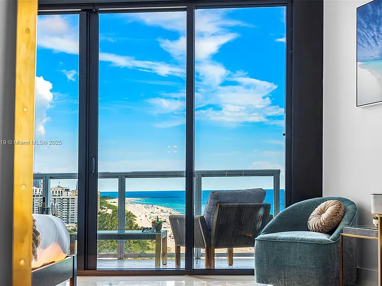 2201 Collins Ave — Photo 3