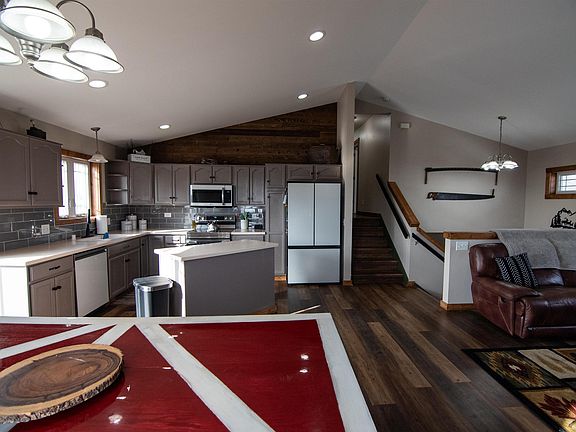4th image of W2707 Fonda Ln