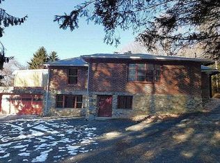 43 Mount Tom Rd, Pawling, NY 12564