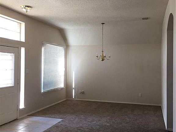 5th image of 1125 Chestnut Ln