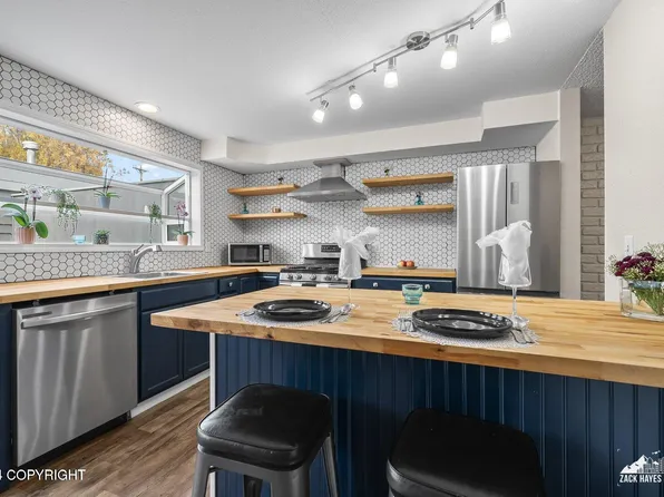 3221 Montpelier Ct #9-F, Anchorage, AK 99503