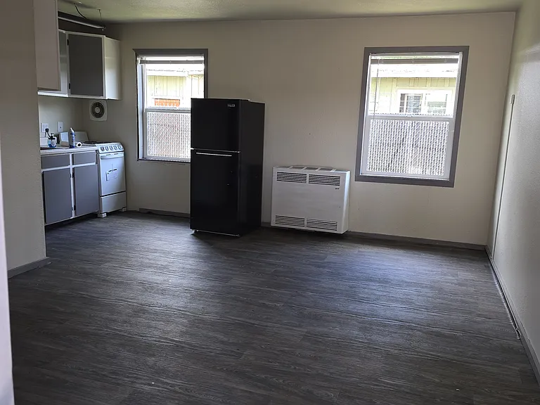 1275 Rogue River Hwy #7 — Photo 10