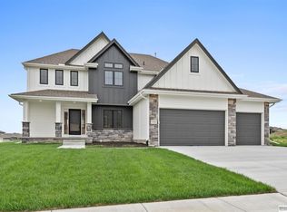 11504 Slayton St, Papillion, NE 68046