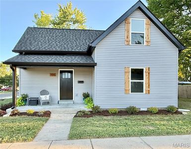 500 W Pacific St, Pacific, MO, 63069