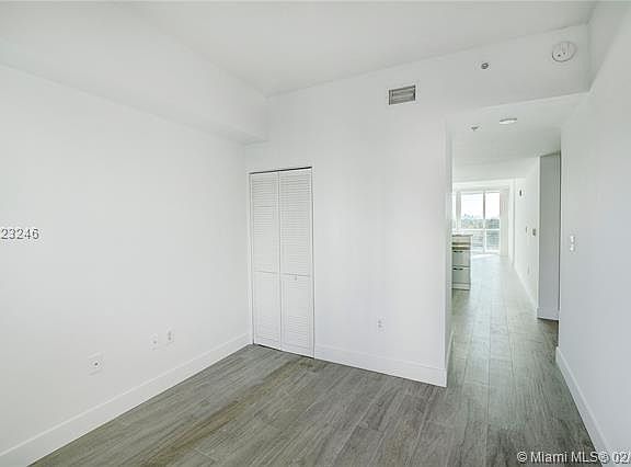 5th image of 6580 Indian Creek Dr APT 507