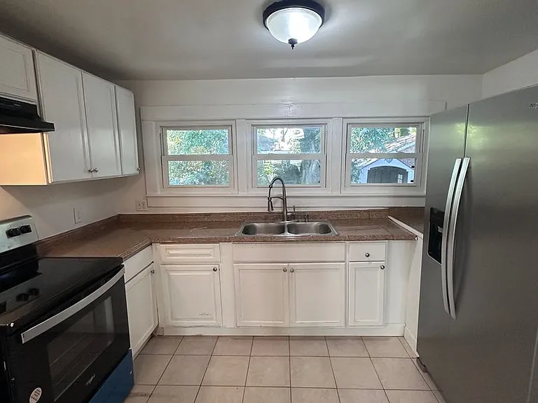 2815 Keller Ave — Photo 5