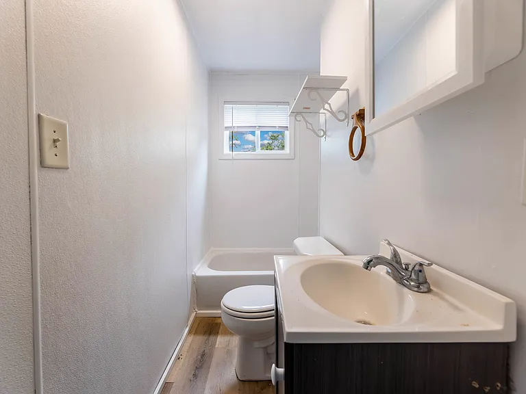 306 S Lincoln St — Photo 8