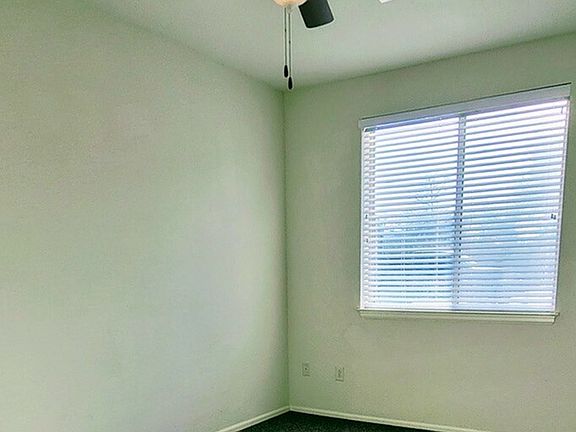 5th image of 1230 N Pierce St #101