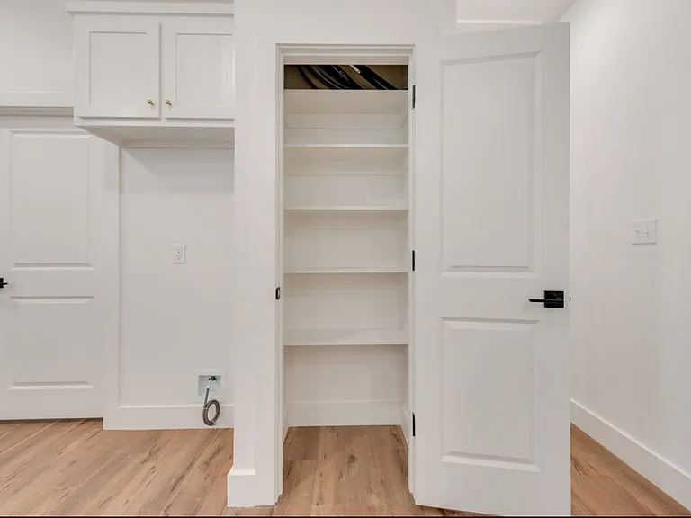 1805 Franklin Ave — Photo 13