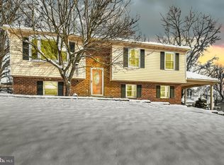21 Marie Dr, Hanover, PA 17331