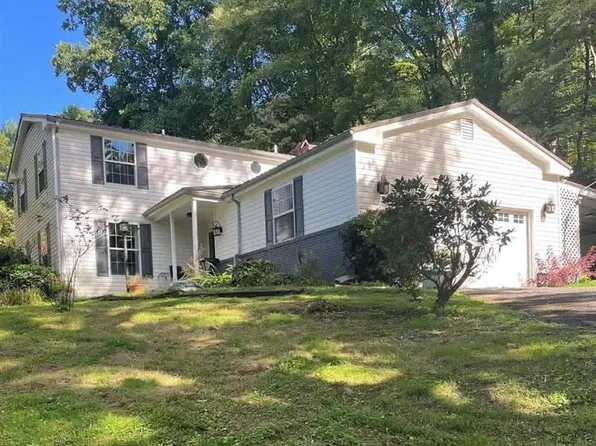 186 Smith Knob Rd, Andrews, NC 28901