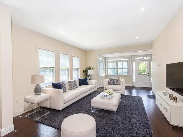 120 Jerome St, Medford, MA
