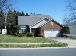 1118 McDowell Farms Dr, Charlotte, NC 28217