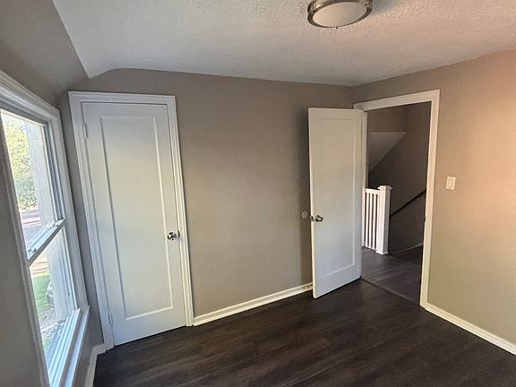 5th image of 14021 Seneca Ct